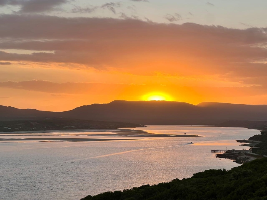 4 Bedroom Property for Sale in Witsand Western Cape